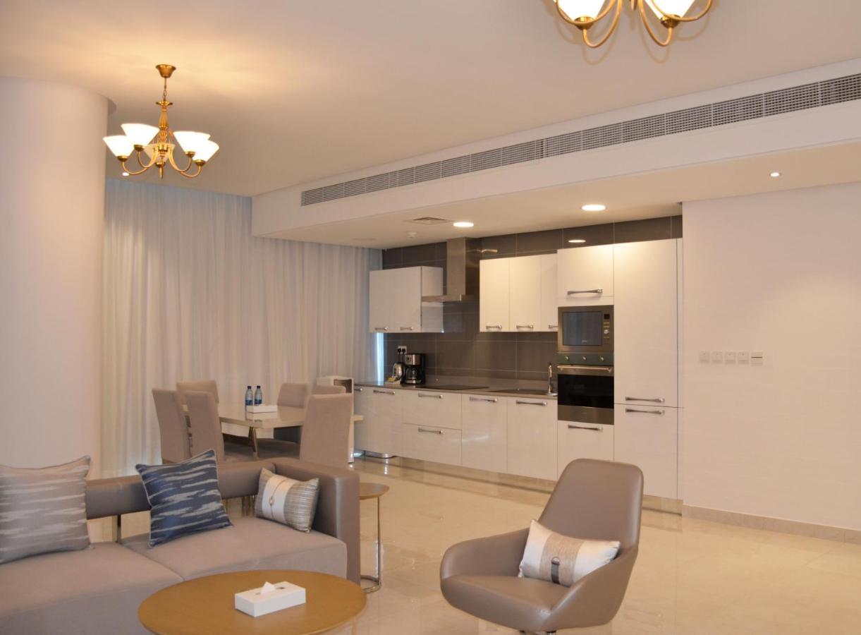 The Lodge Suites Manama Exterior foto
