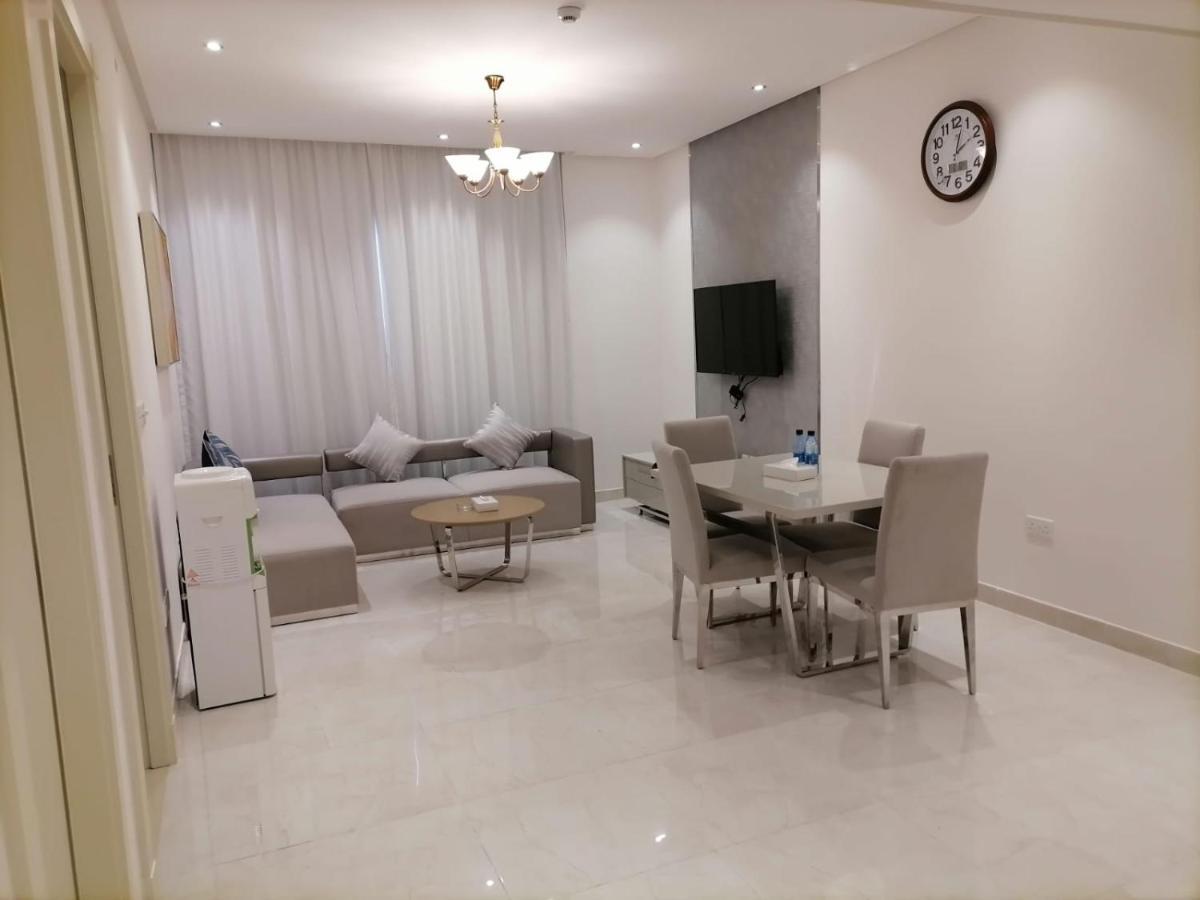 The Lodge Suites Manama Exterior foto